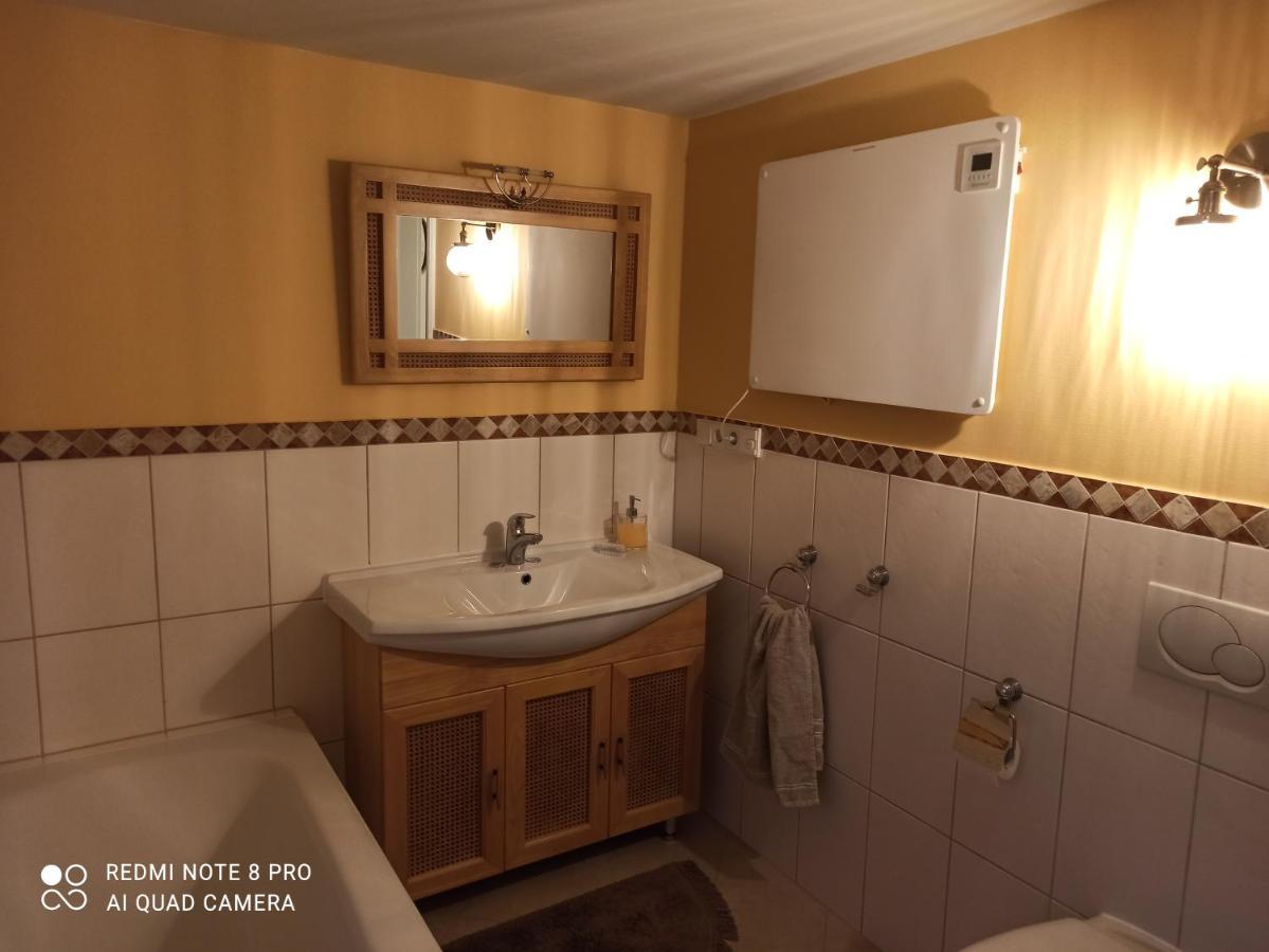 Schoene 77Qm Wohnung In Gehobener Lage Direkt Am Wald Rodenbach  Zewnętrze zdjęcie